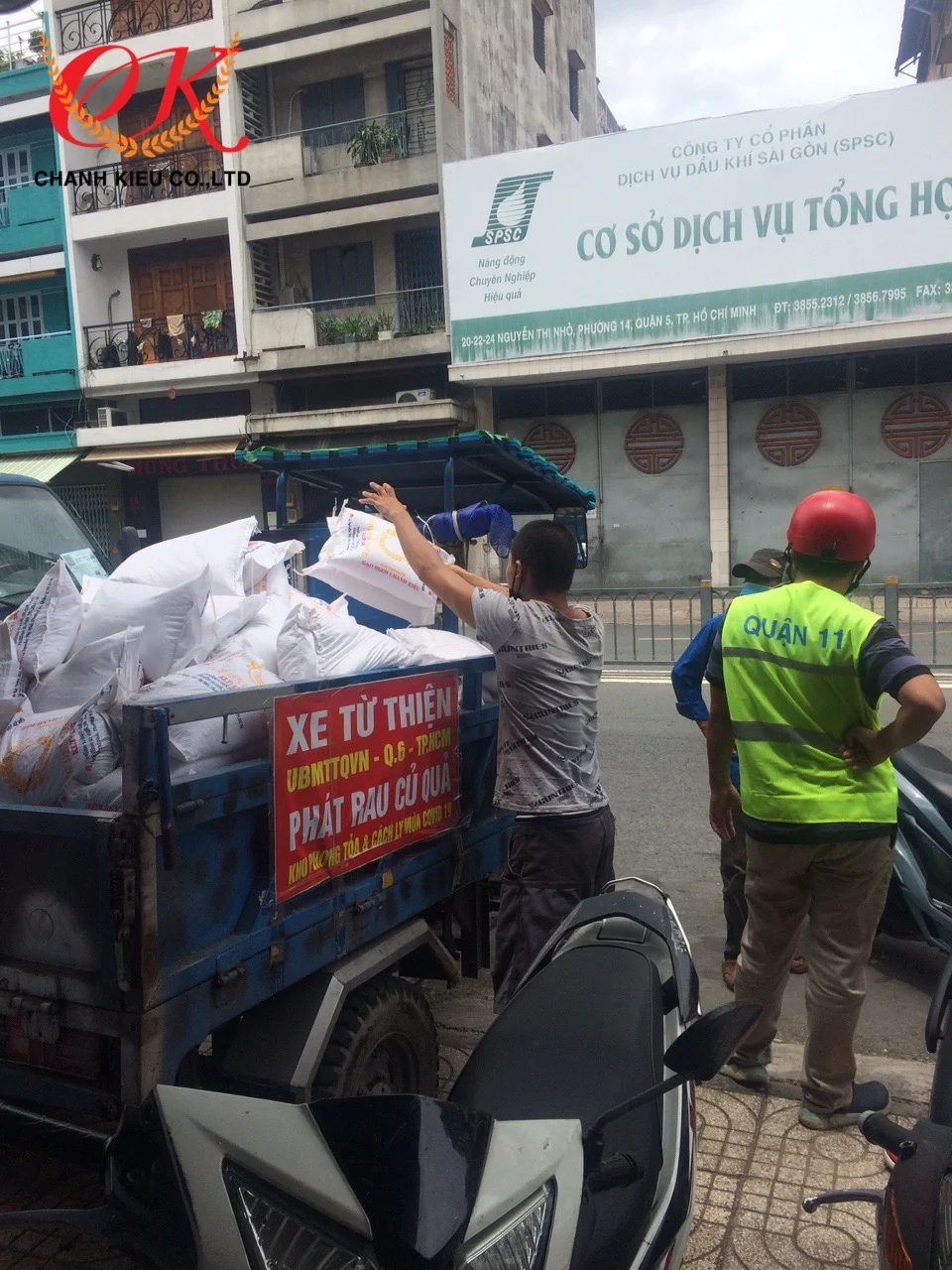 Gạo từ thiện là gì? Ý nghĩa của việc phát gạo từ thiện
