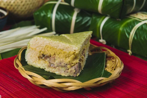 Cách làm bánh chưng thơm ngon, xanh dẻo, đậm đà hương vị Tết